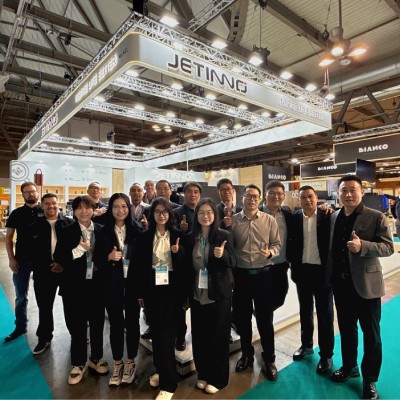 JETINNO skinner på vert Milano 2025